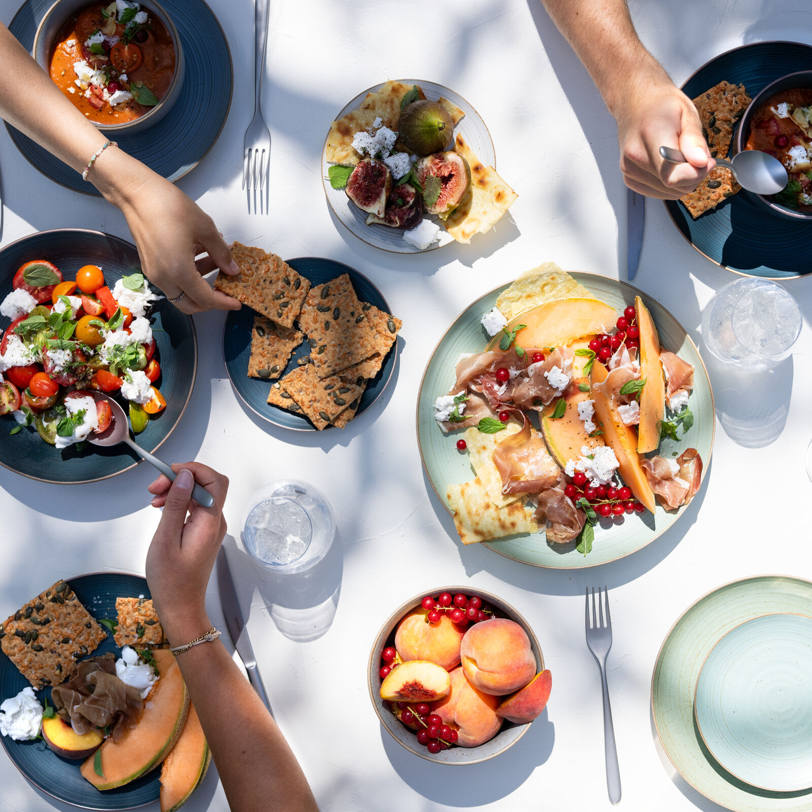 Piatto fondo 28 cm image number null