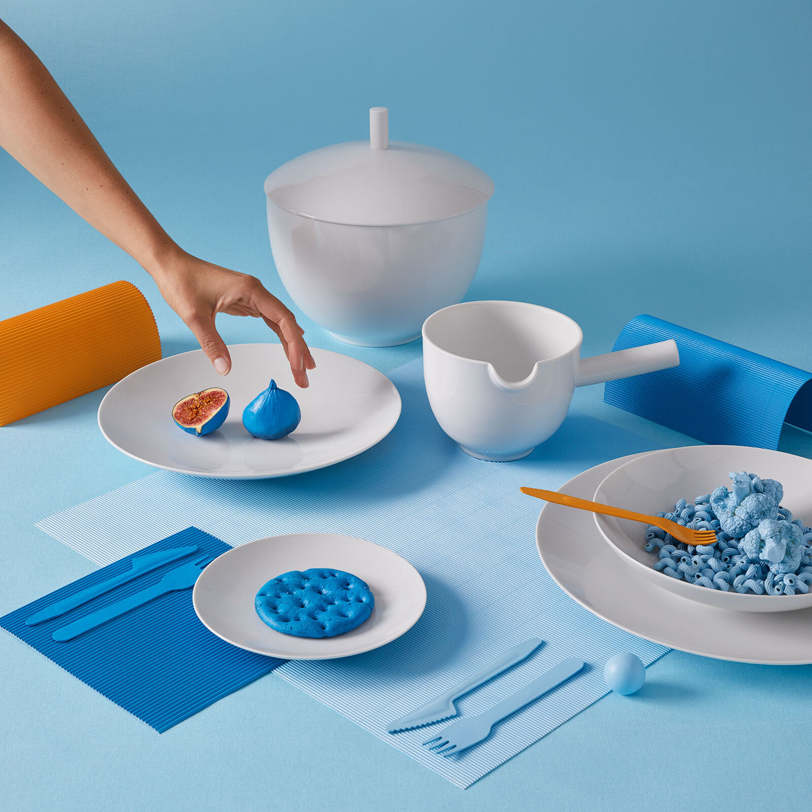 30-Piece Modern Dinnerware Set image number null