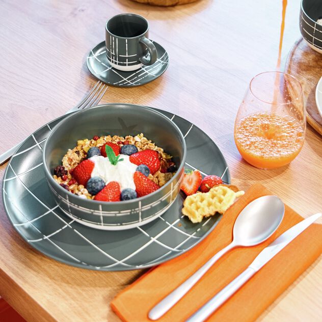 Plate 27 cm flat image number 2