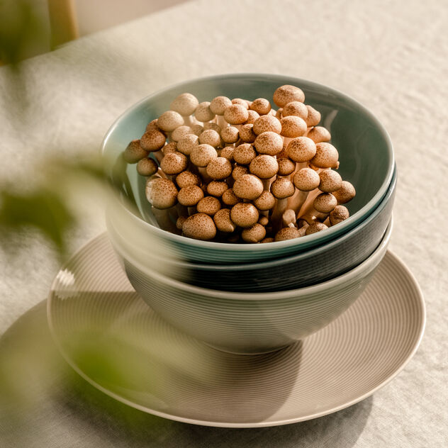 Bowl round image number 2