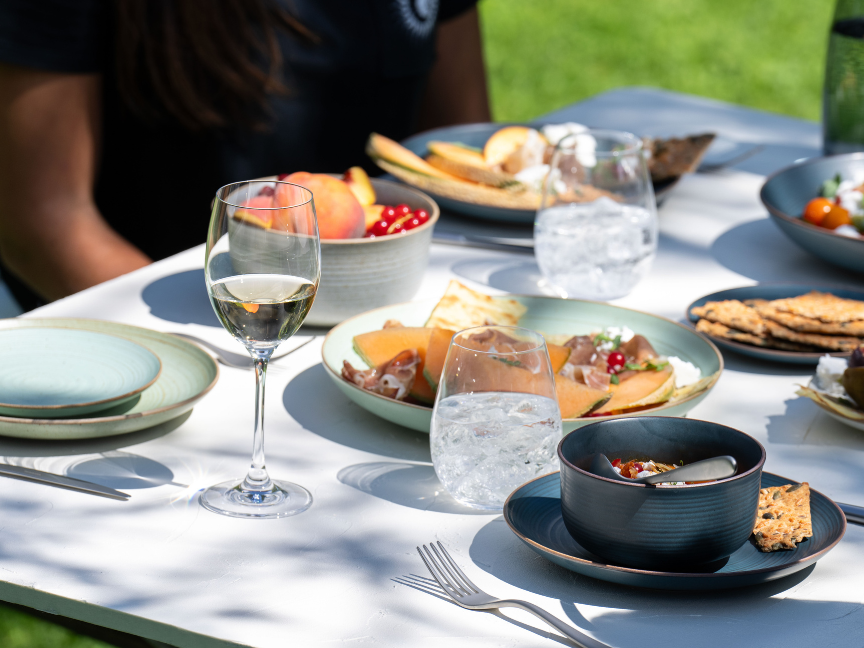 Casual summer table outdoors with Thomas tableware